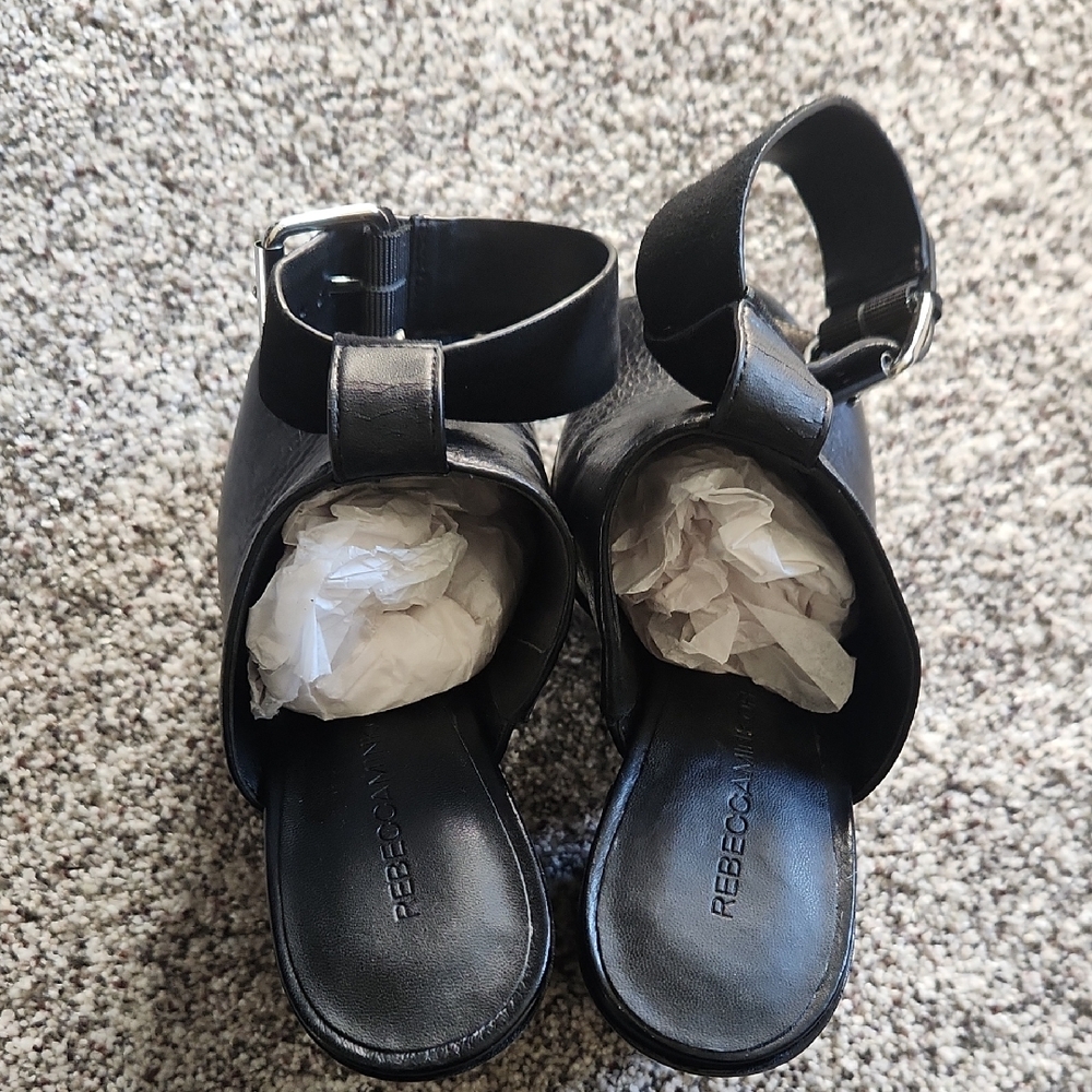 Black Platform Heeled Sandals - Picture 5 of 9